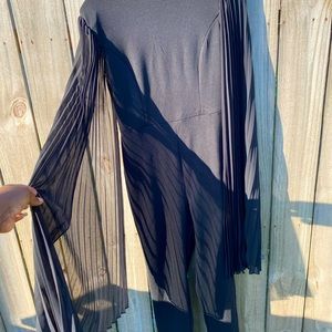 Black Jumper with Shafon sheets